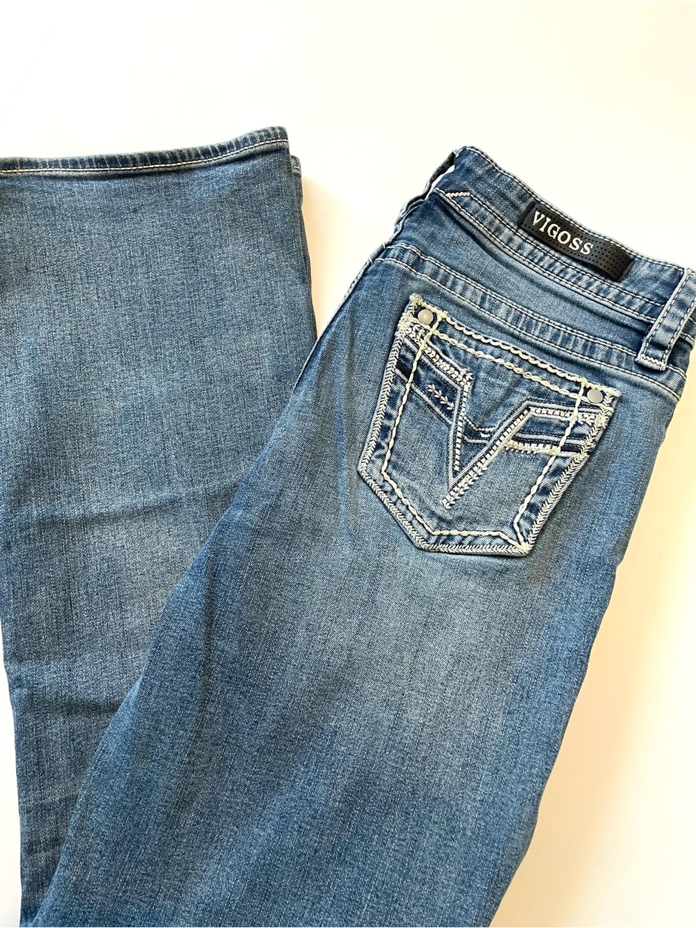 Vigoss Women's 8 Bootcut Blue Jeans Embroidered Back Pocket